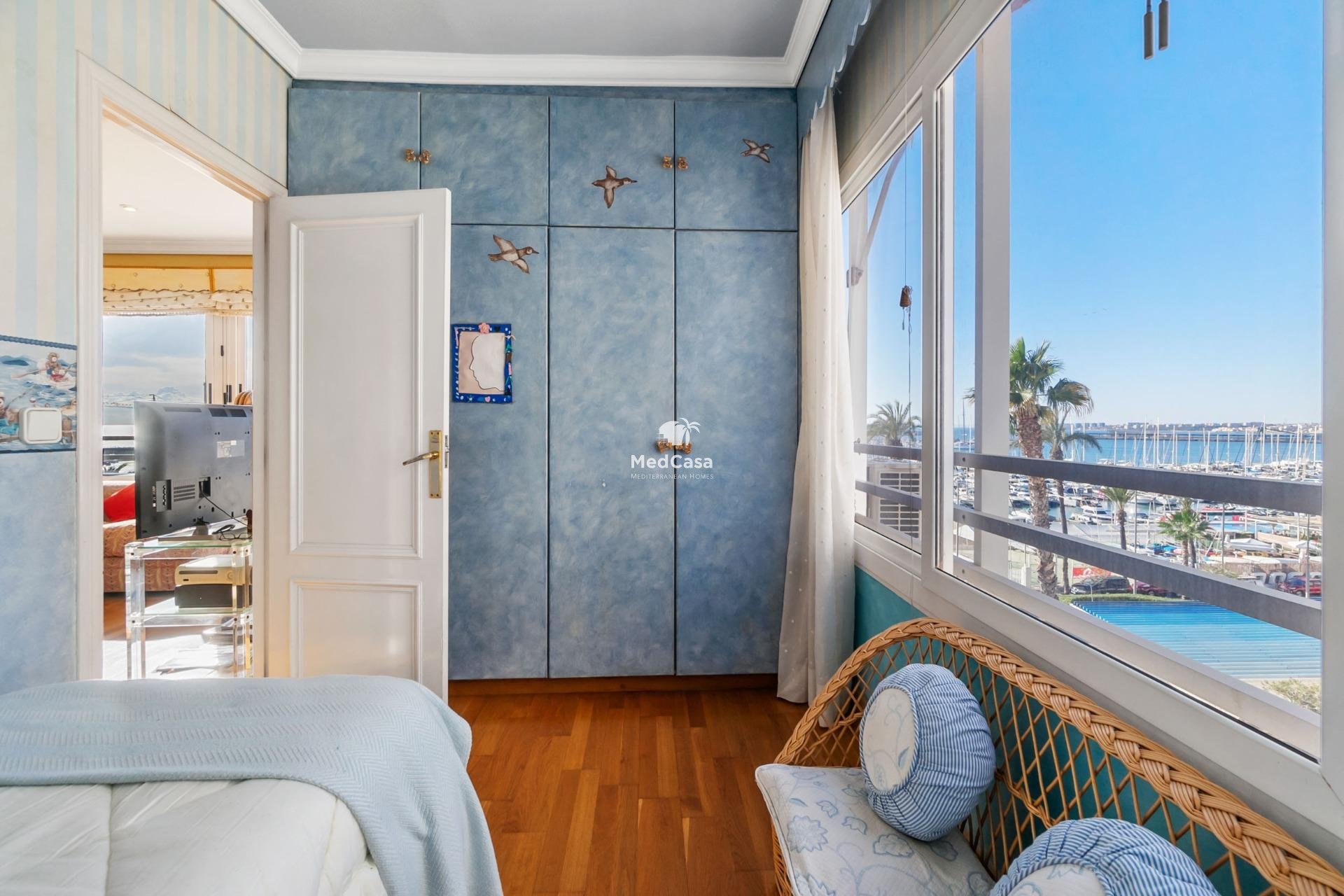 Segunda mano - Apartamento -
Torrevieja - Centro - Muelle Pesquero