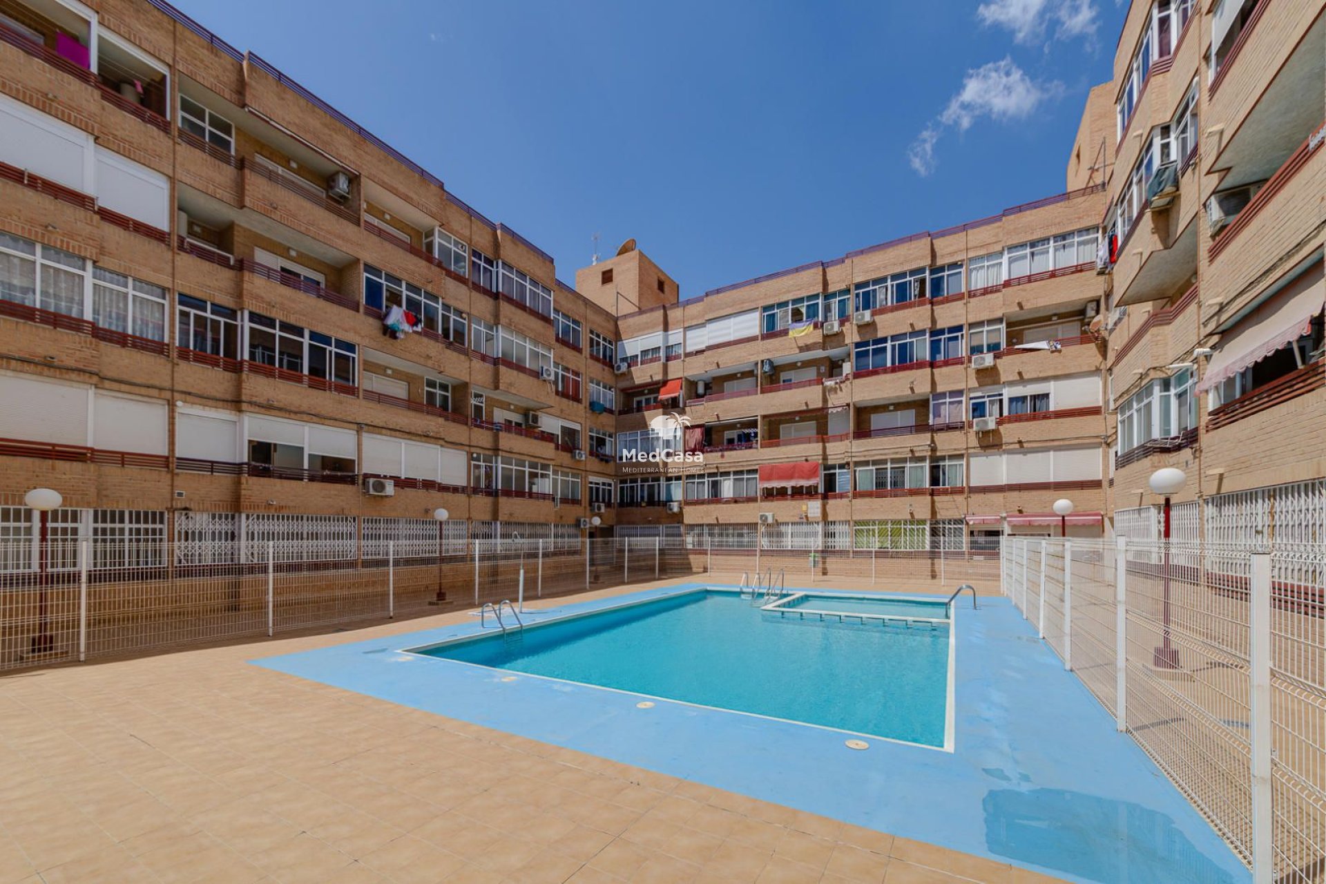 Segunda mano - Apartamento -
Torrevieja - El Molino