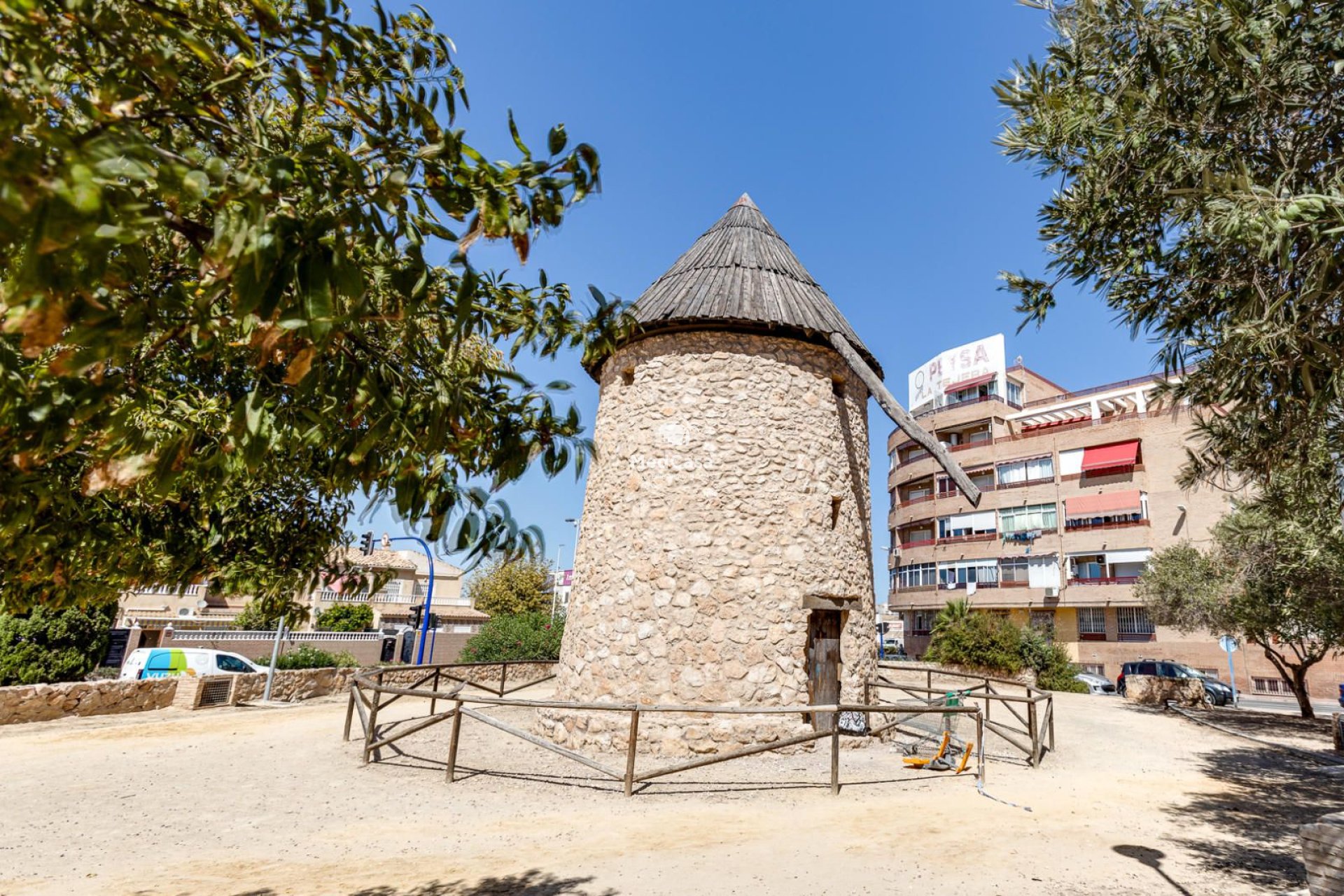 Segunda mano - Apartamento -
Torrevieja - El Molino