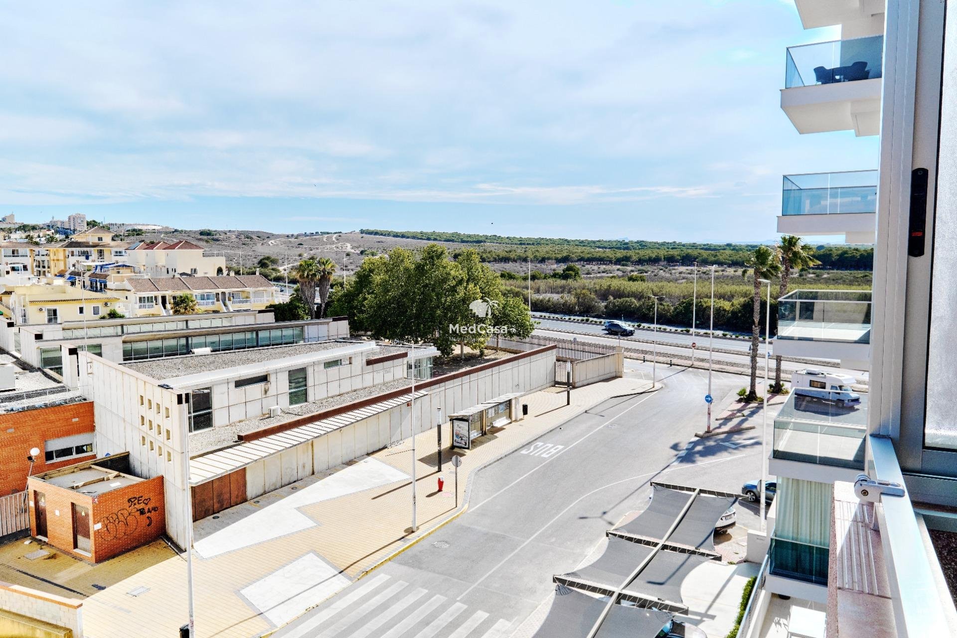 Segunda mano - Apartamento -
Torrevieja - La Mata