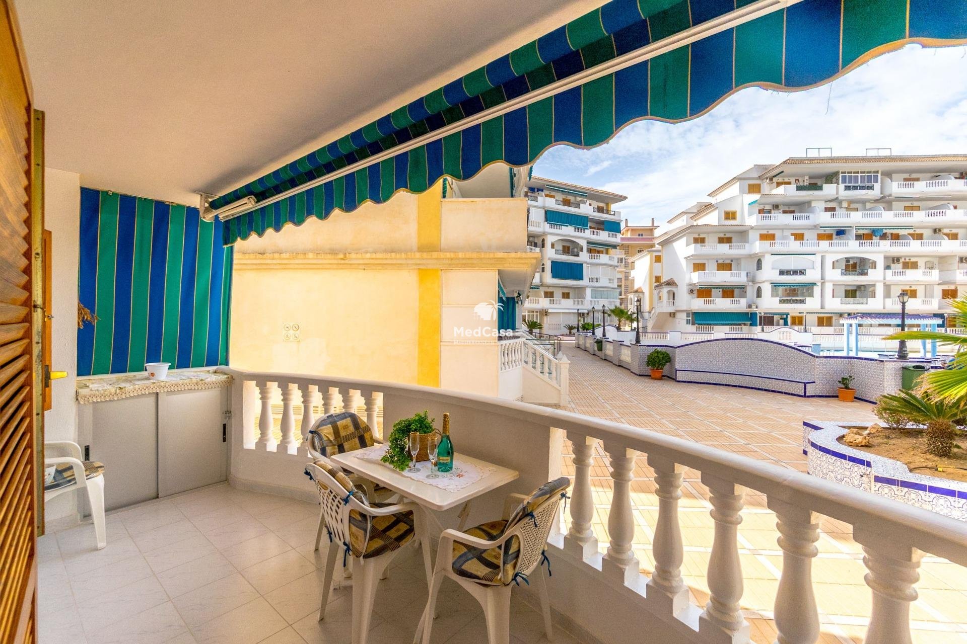 Segunda mano - Apartamento -
Torrevieja - Los Europeos