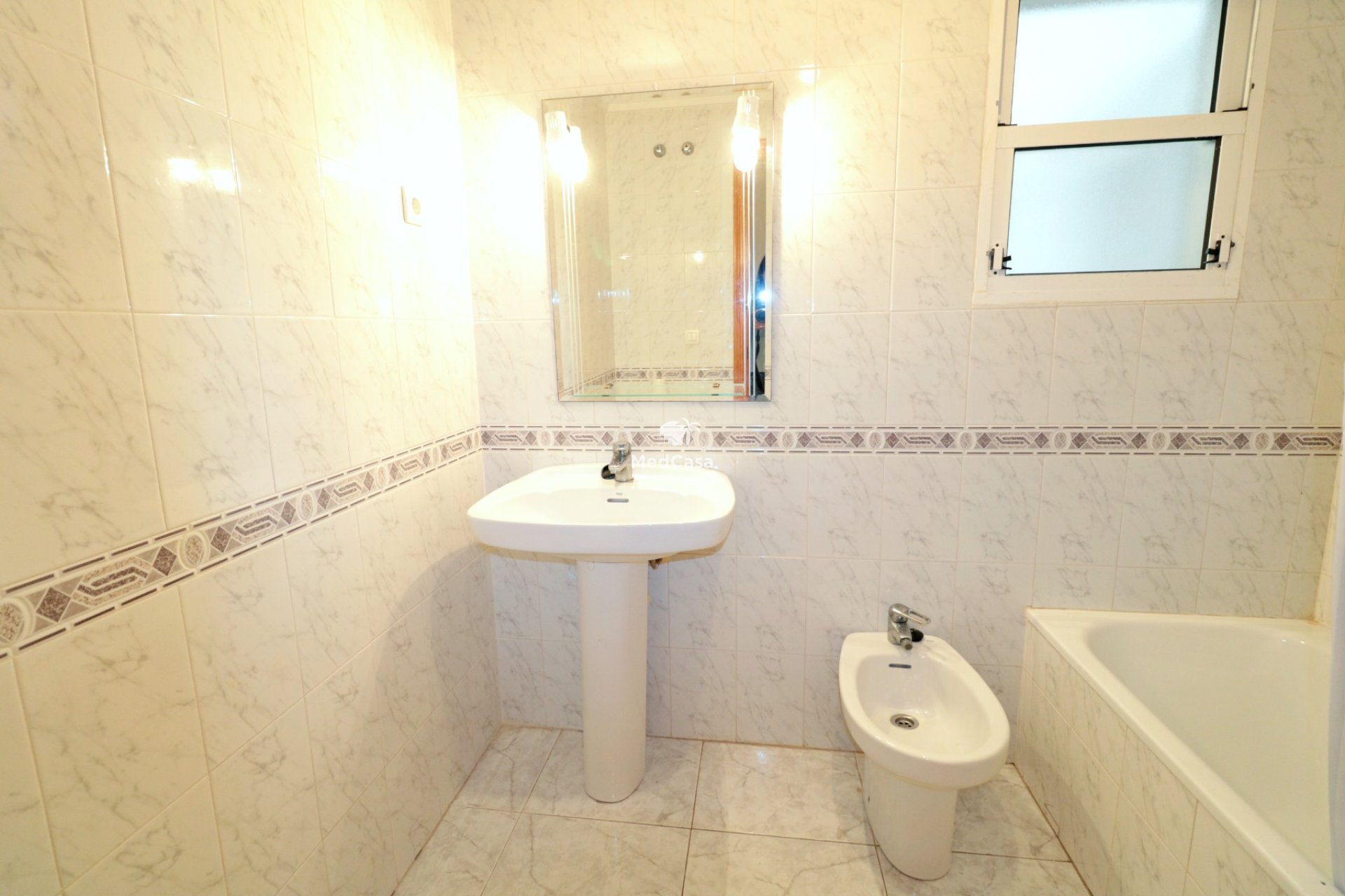 Segunda mano - Apartamento -
Torrevieja - Playa del Cura