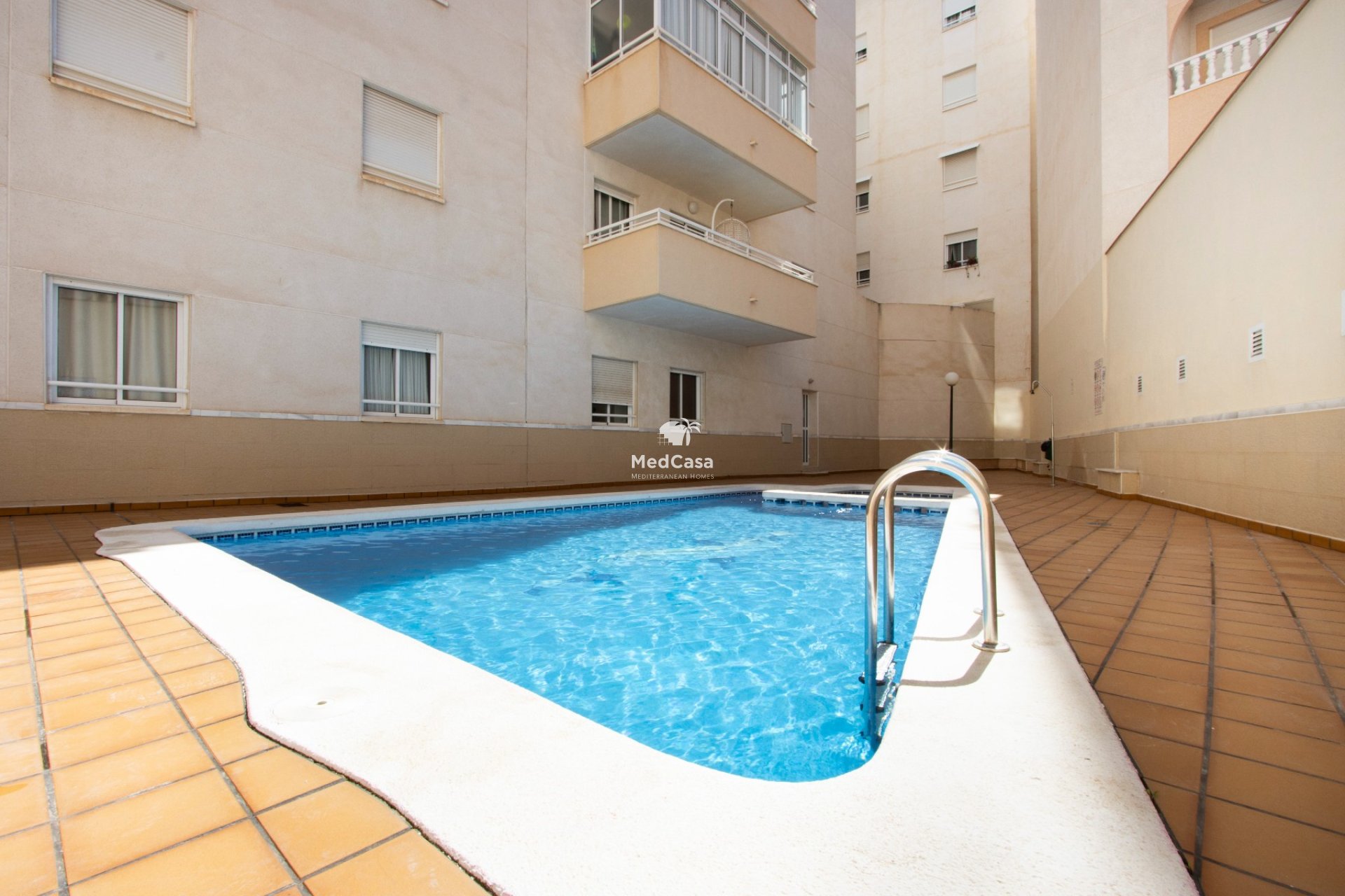 Segunda mano - Apartamento -
Torrevieja