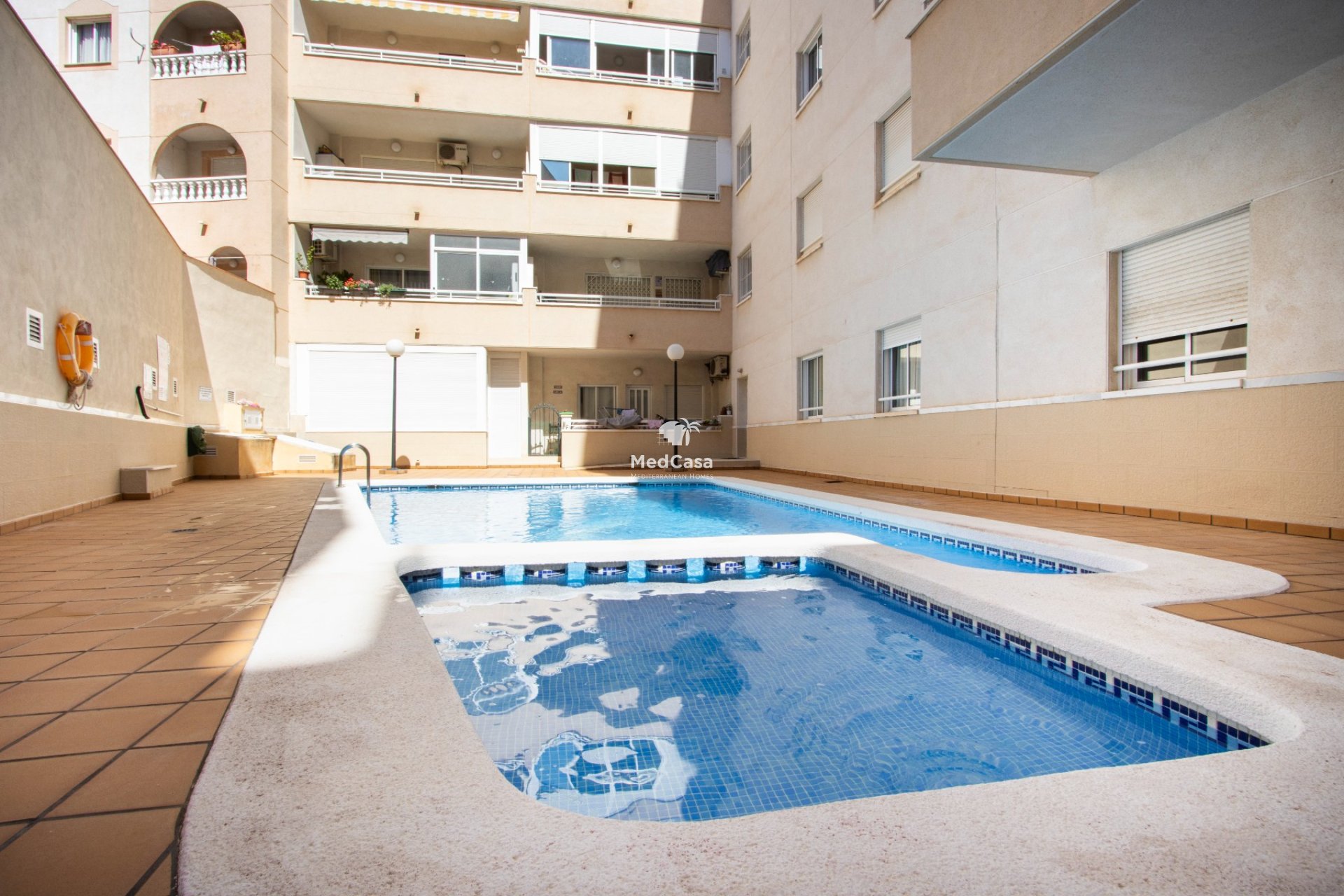 Segunda mano - Apartamento -
Torrevieja