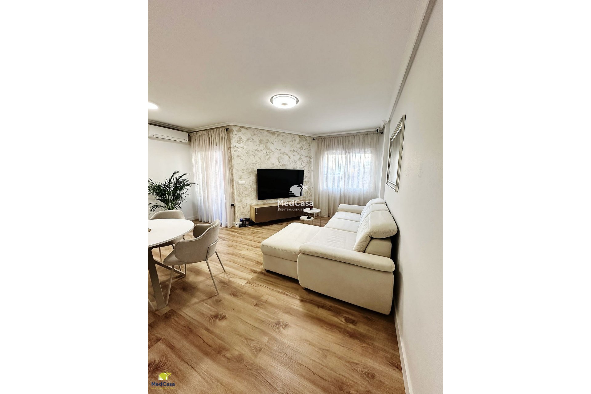 Segunda mano - Apartamento -
Torrevieja