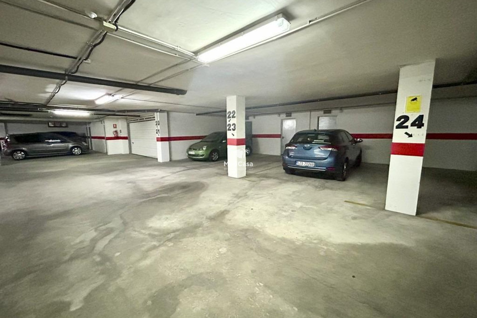 Segunda mano - Ático -
Dehesa de campoamor - Campoamor