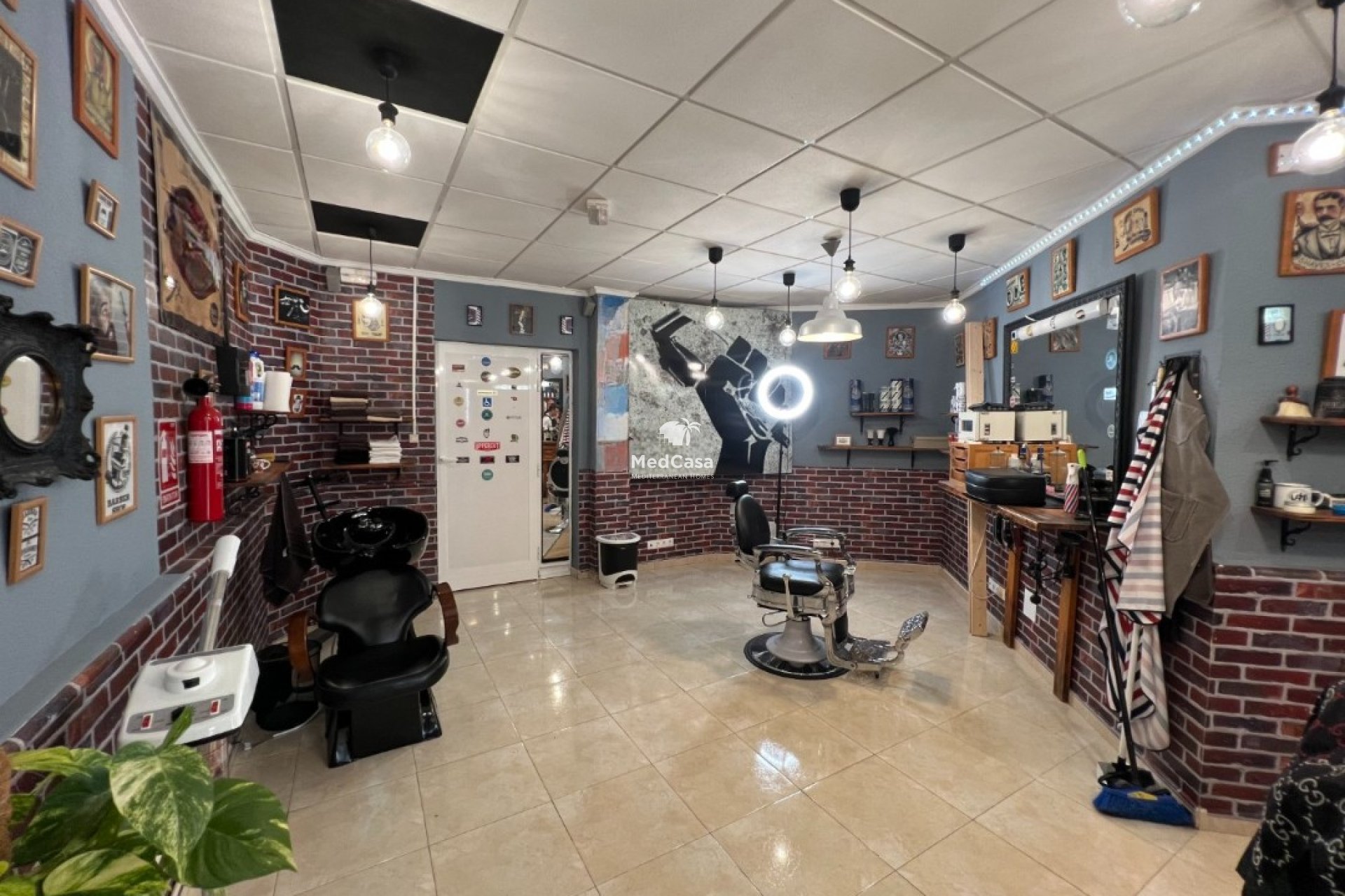 Segunda mano - Local Comercial -
Guardamar del Segura - Guardamar