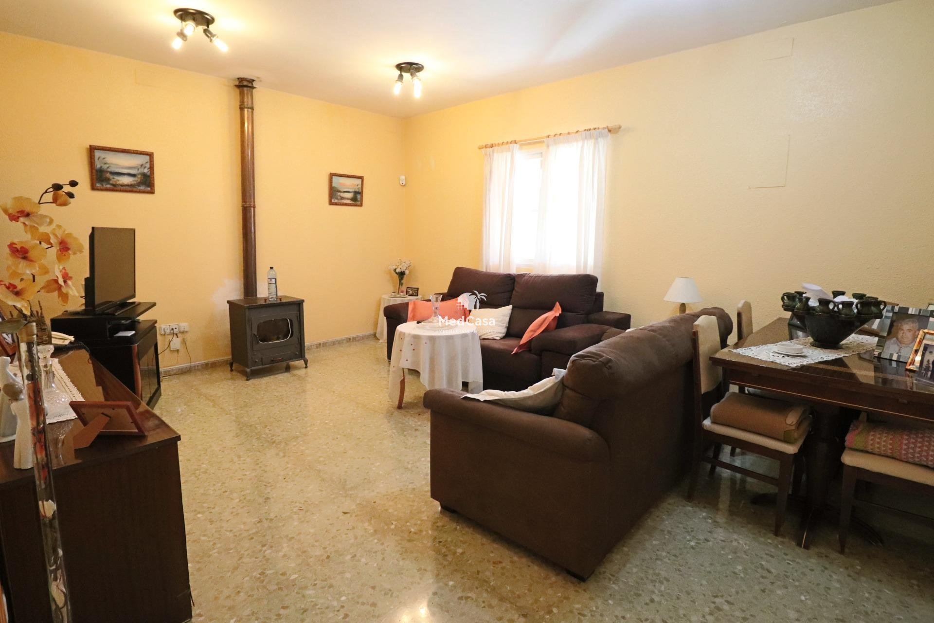 Segunda mano - Villa -
Benidorm - Juzgados