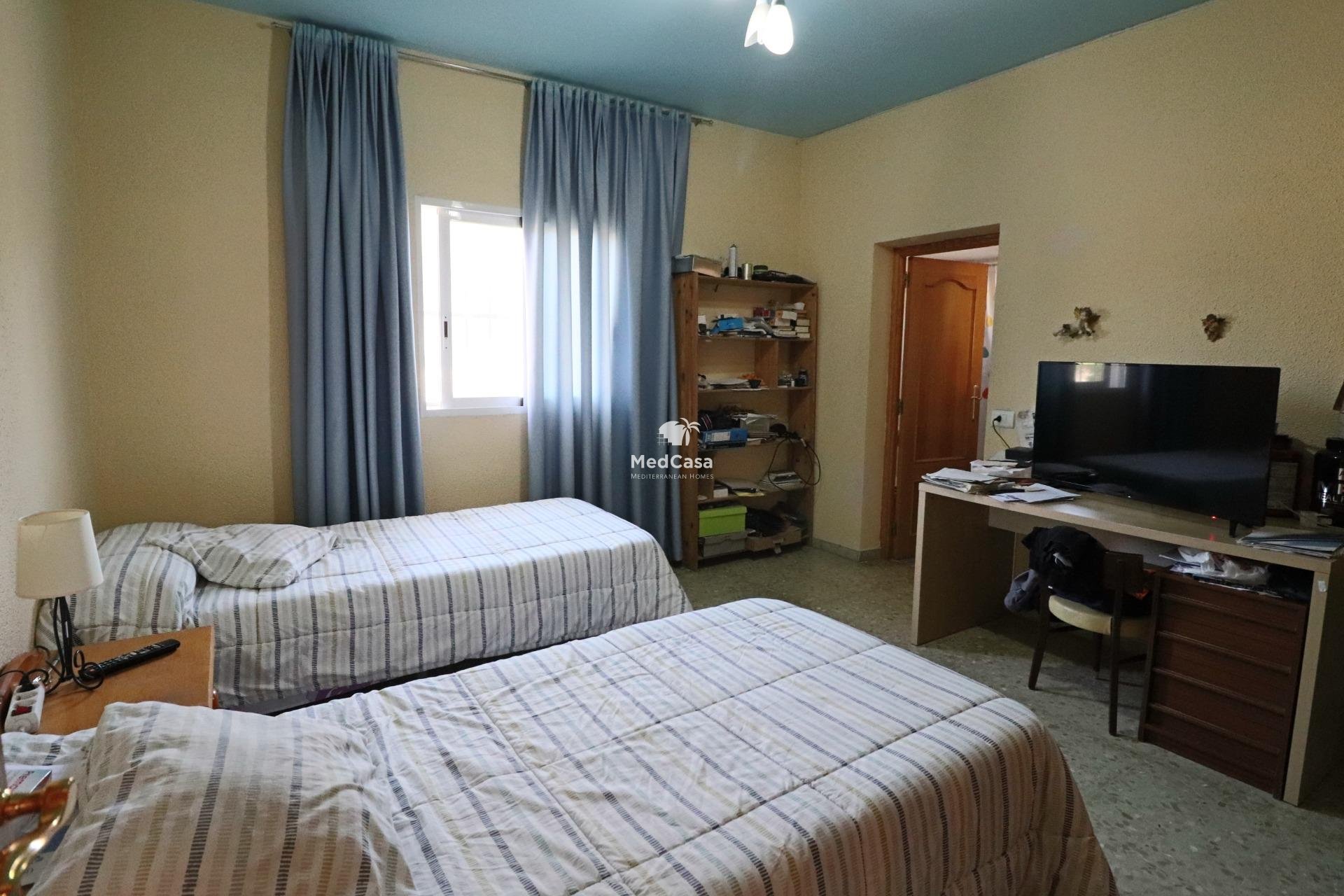 Segunda mano - Villa -
Benidorm - Juzgados