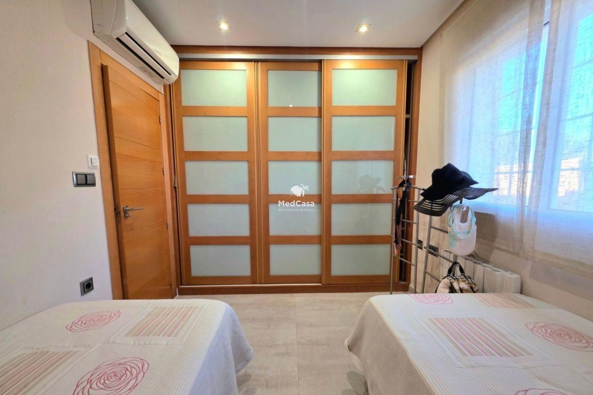 Segunda mano - Villa -
Dehesa de campoamor - Campoamor
