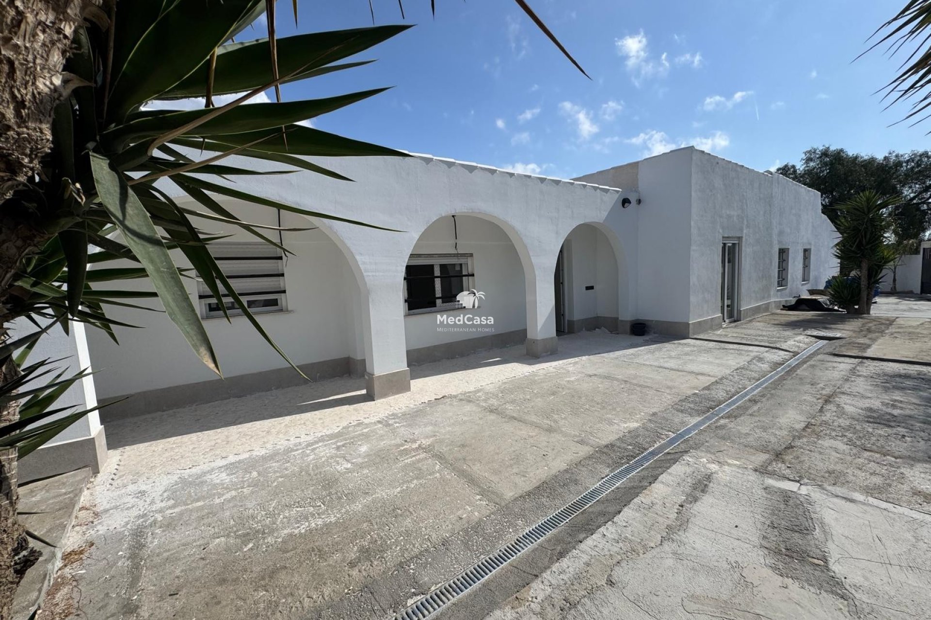 Segunda mano - Villa -
La Marina del Pinet - La Marina