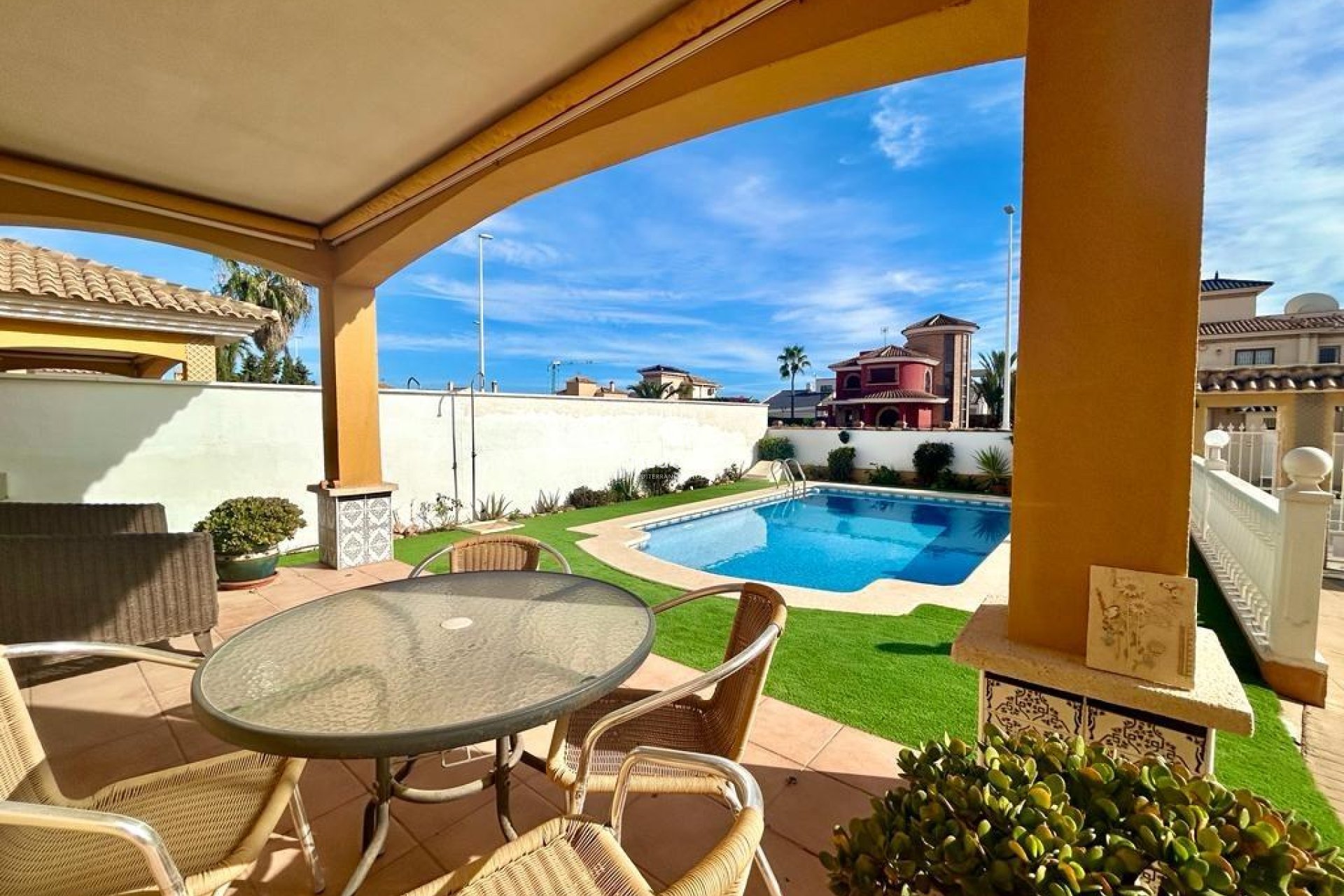 Segunda mano - Villa -
Orihuela Costa - Cabo Roig