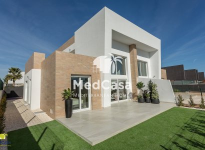 Semi pareado - Obra nueva -
            Golf La Finca - CBS-G163