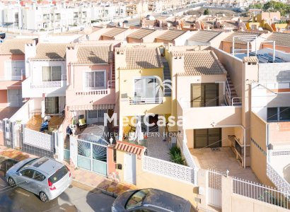 Townhouse - Resale - Torrevieja - Torrevieja