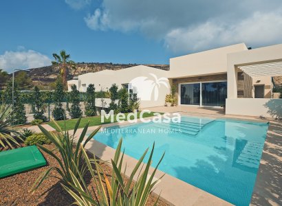 Villa - Neubau -
            Golf La Finca - CBS-G190