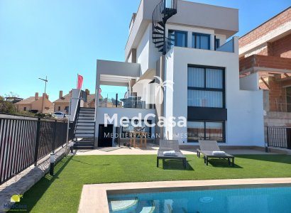 Villa - Obra nueva -
            Golf La Finca - CBS-853