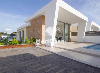 Villa - Obra nueva -
            Los Balcones (Torrevieja) - CBS-641