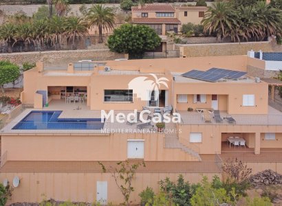 Villa - Wiederverkauf - Moraira - Benimeit