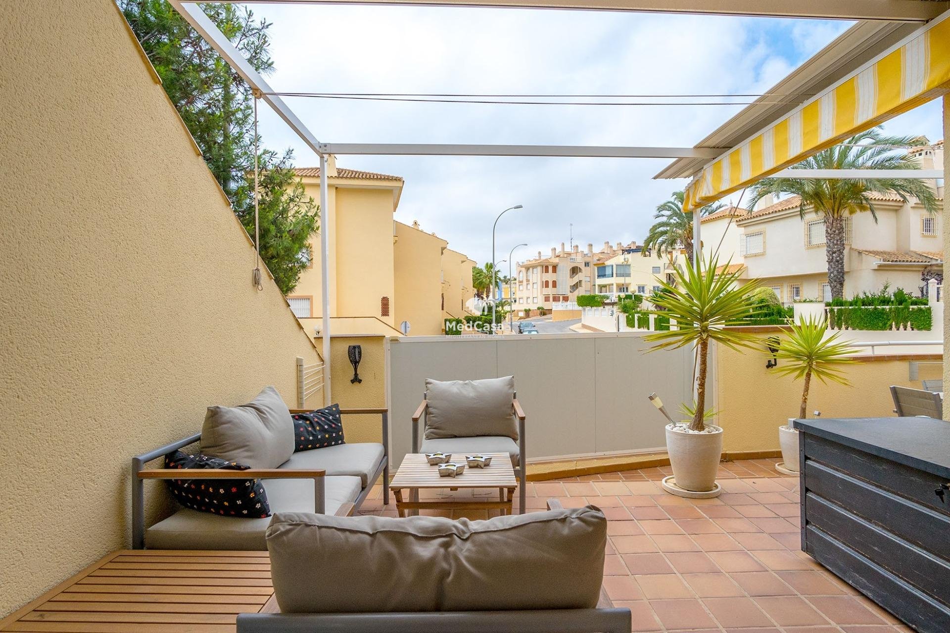 Wiederverkauf - Apartment -
Orihuela Costa - Campoamor