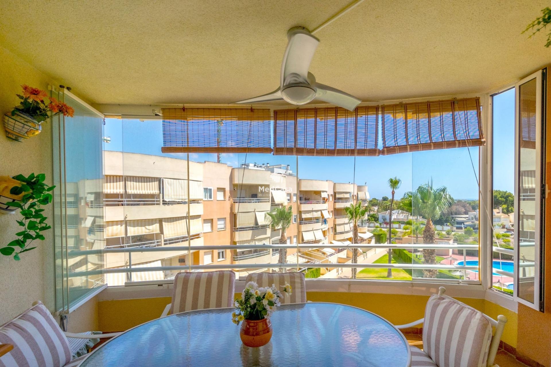 Wiederverkauf - Apartment -
Orihuela Costa - Campoamor