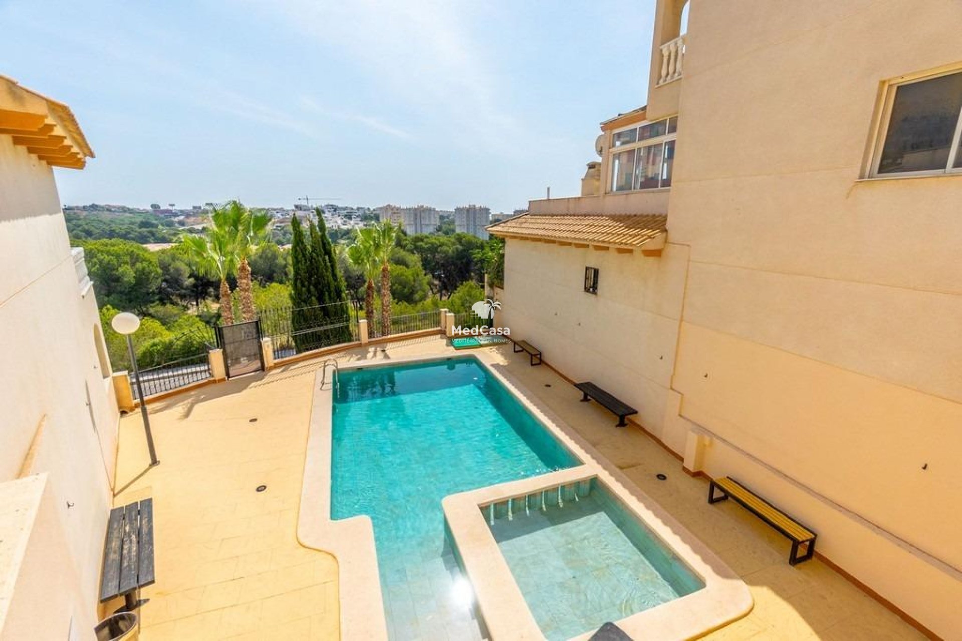 Wiederverkauf - Apartment -
Orihuela Costa - Campoamor