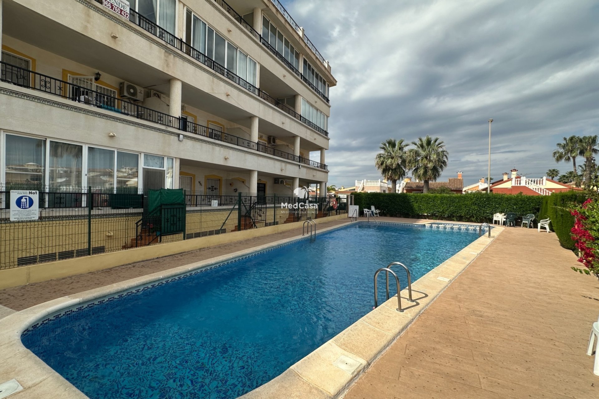 Wiederverkauf - Apartment -
Orihuela Costa - Playa Flamenca