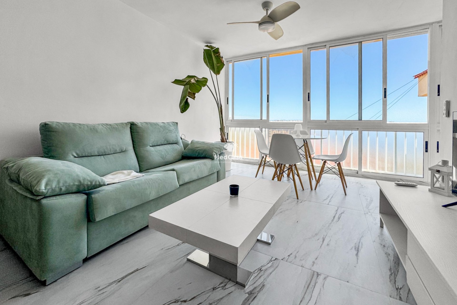 Wiederverkauf - Apartment -
Orihuela Costa - Punta Prima