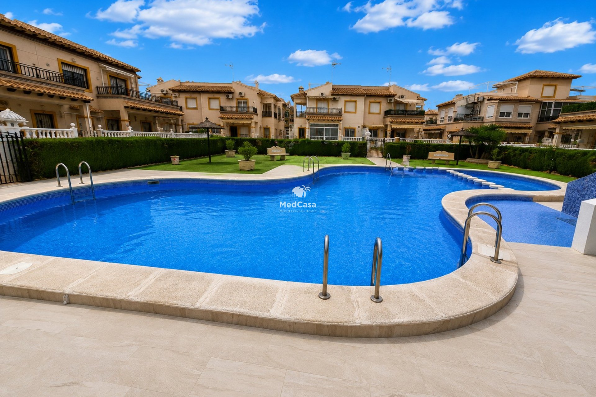 Wiederverkauf - Apartment -
Orihuela Costa - Punta Prima