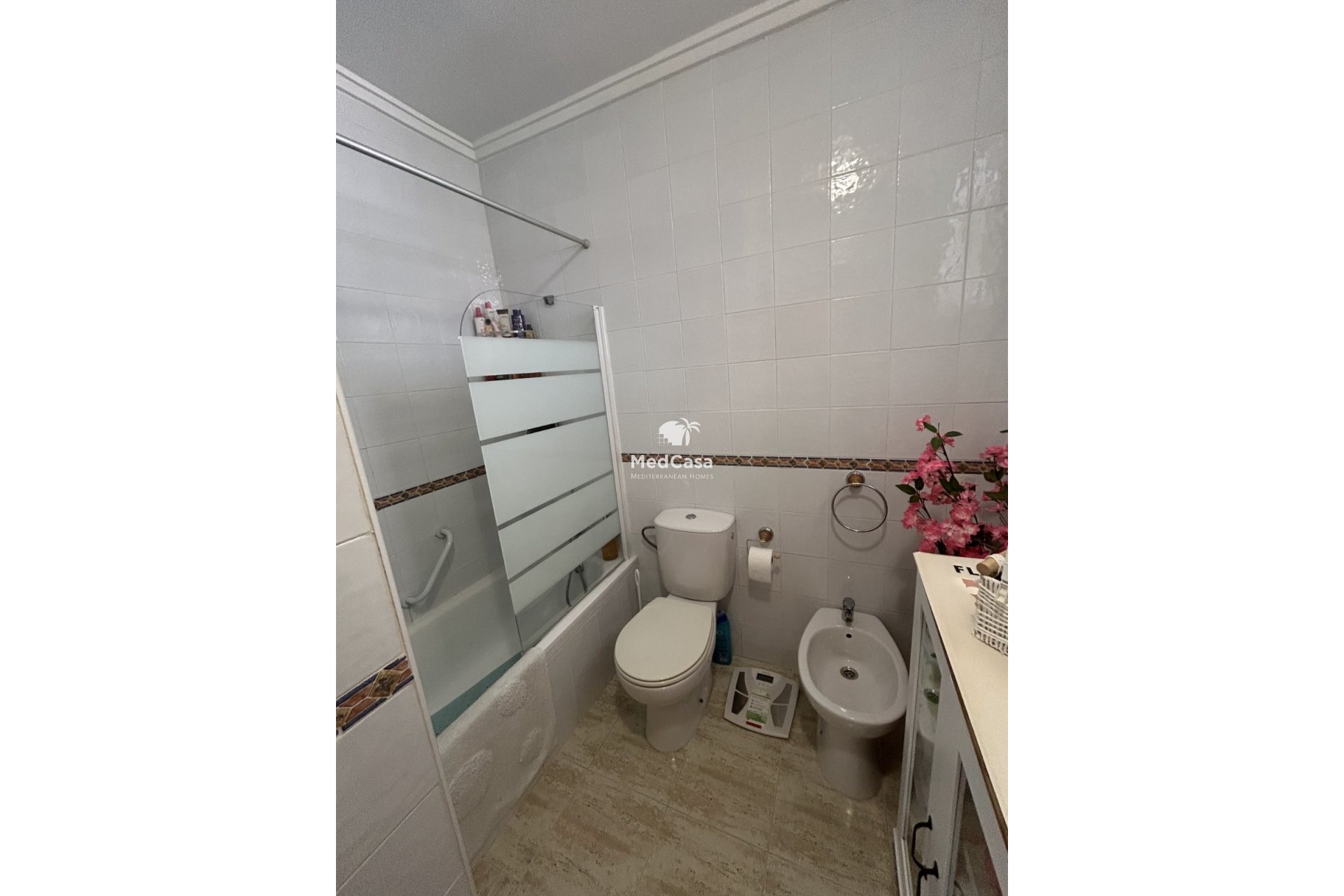 Wiederverkauf - Apartment -
Orihuela Costa - Villamartín