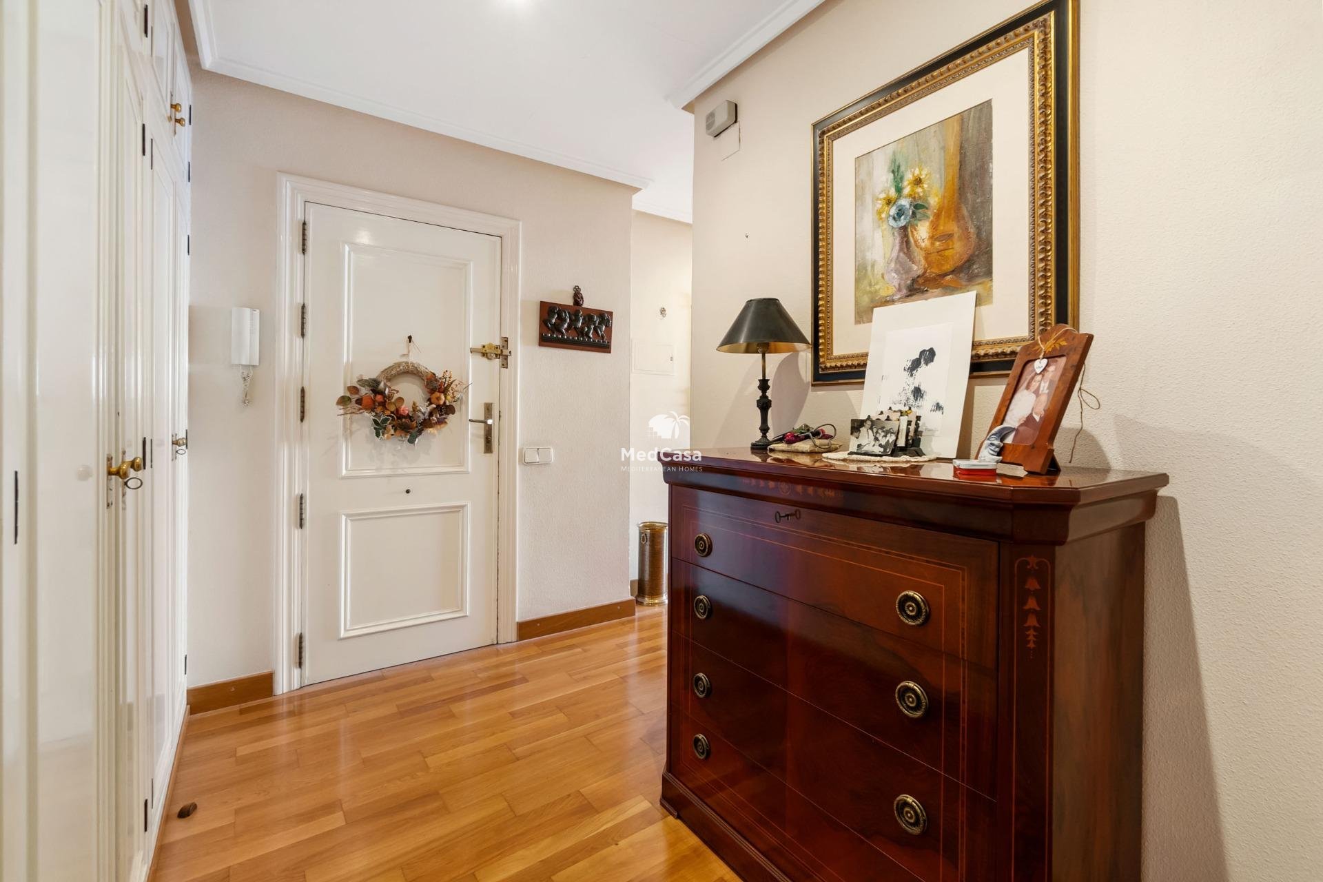 Wiederverkauf - Apartment -
Torrevieja - Centro - Muelle Pesquero