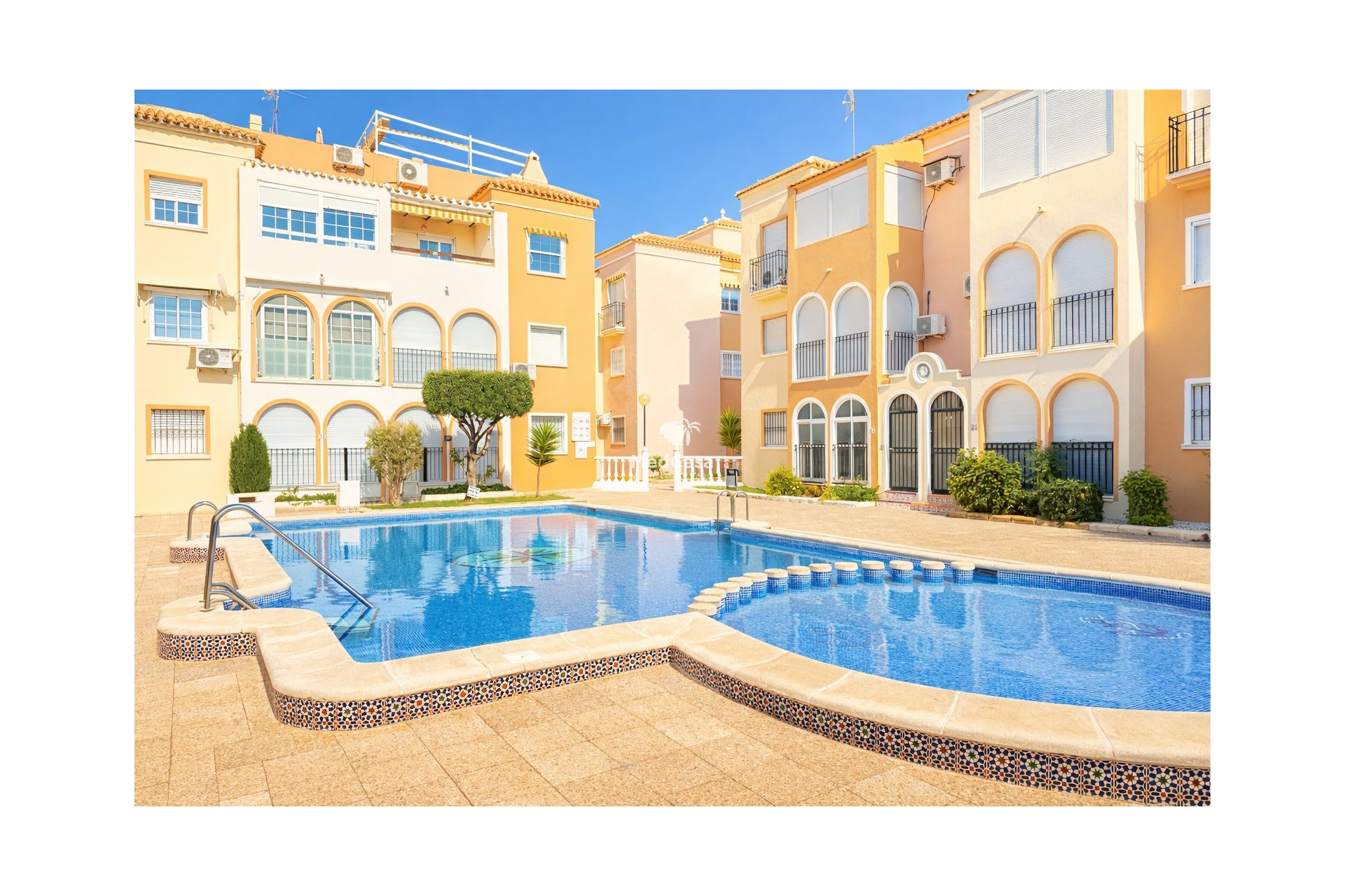 Wiederverkauf - Apartment -
Torrevieja - Playa Los Naufragos