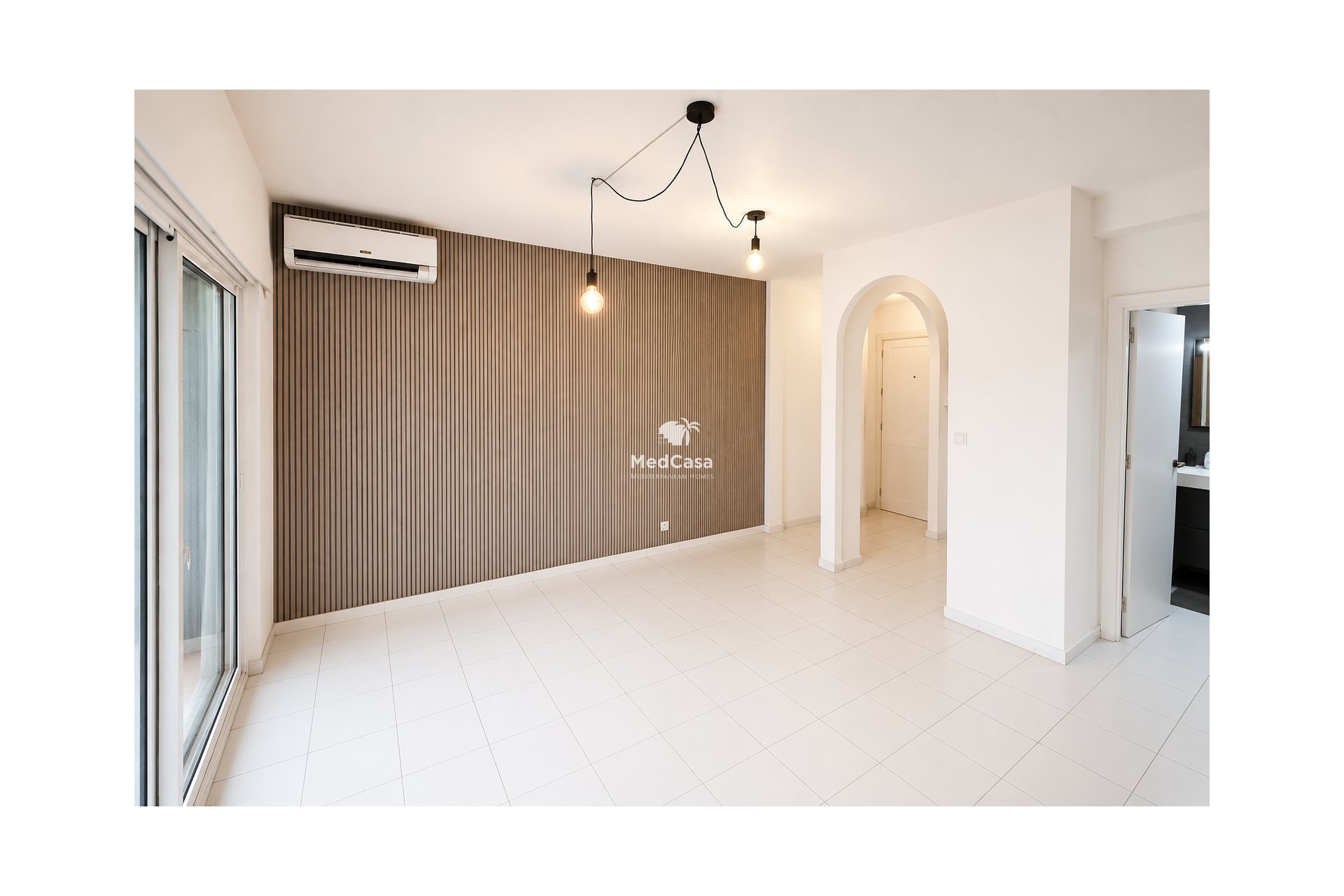 Wiederverkauf - Apartment -
Torrevieja - Playa Los Naufragos