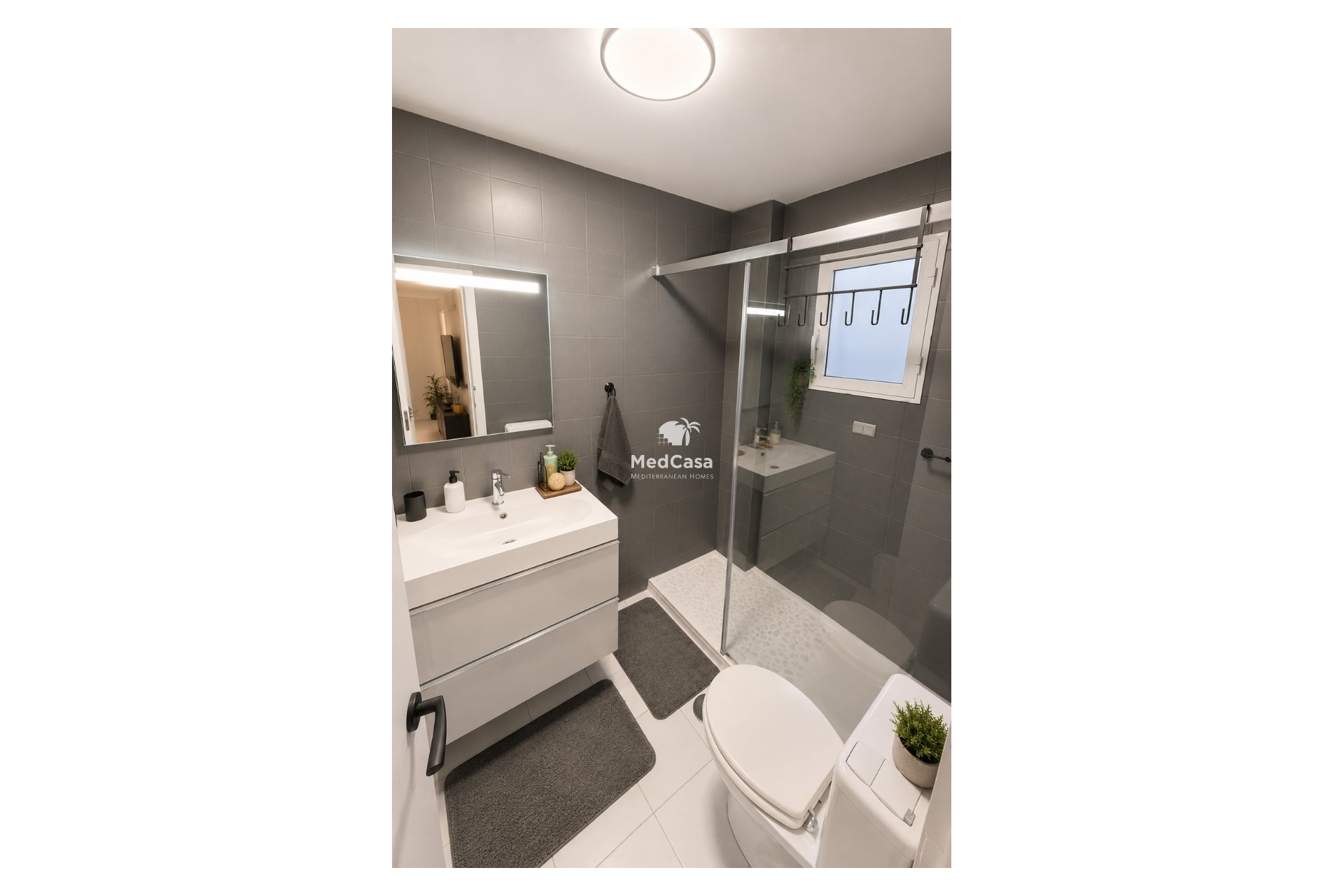 Wiederverkauf - Apartment -
Torrevieja - Playa Los Naufragos