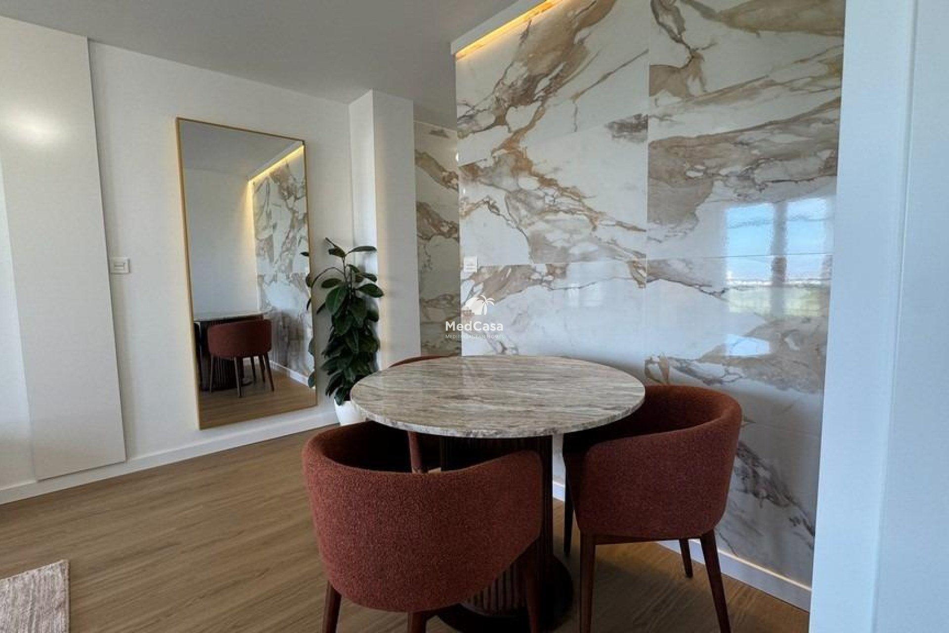 Wiederverkauf - Apartment -
Torrevieja - Punta prima