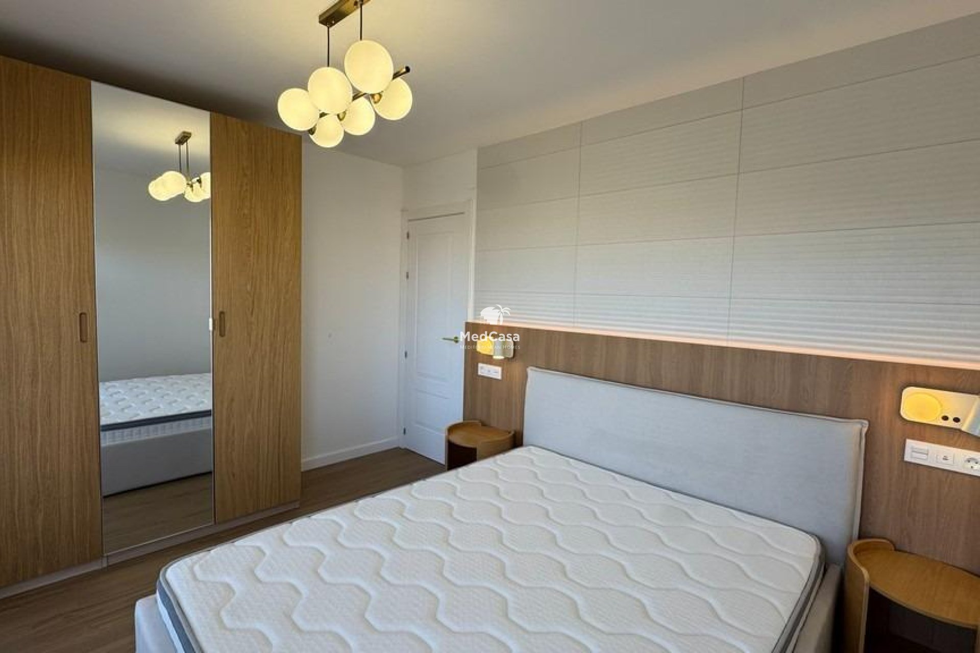 Wiederverkauf - Apartment -
Torrevieja - Punta prima