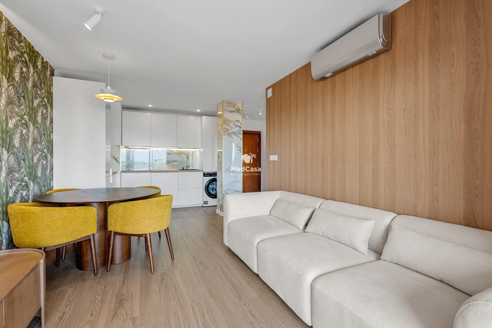 Wiederverkauf - Apartment -
Torrevieja - Punta prima