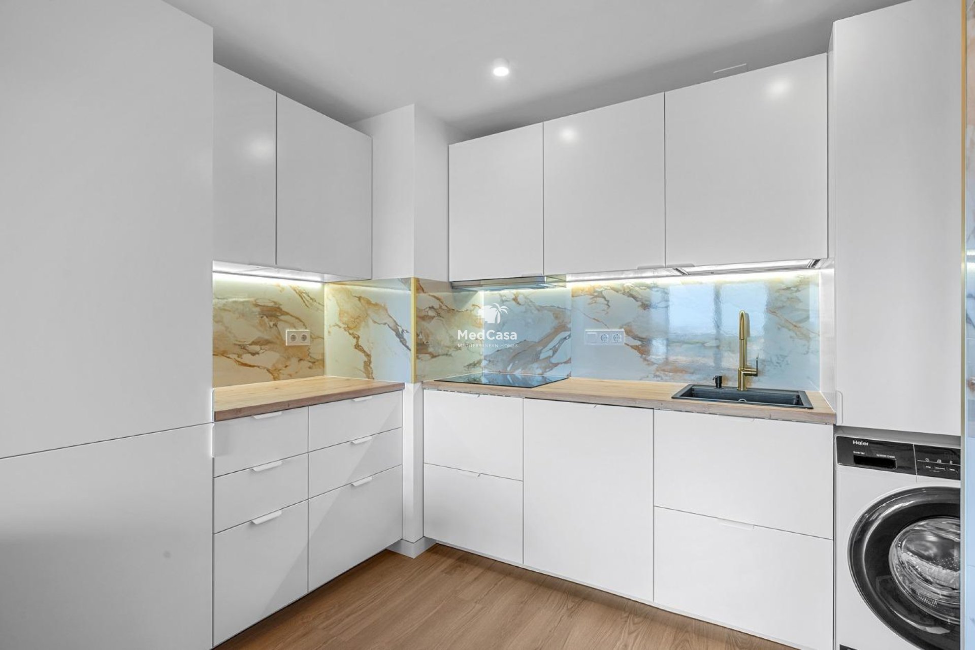 Wiederverkauf - Apartment -
Torrevieja - Punta prima