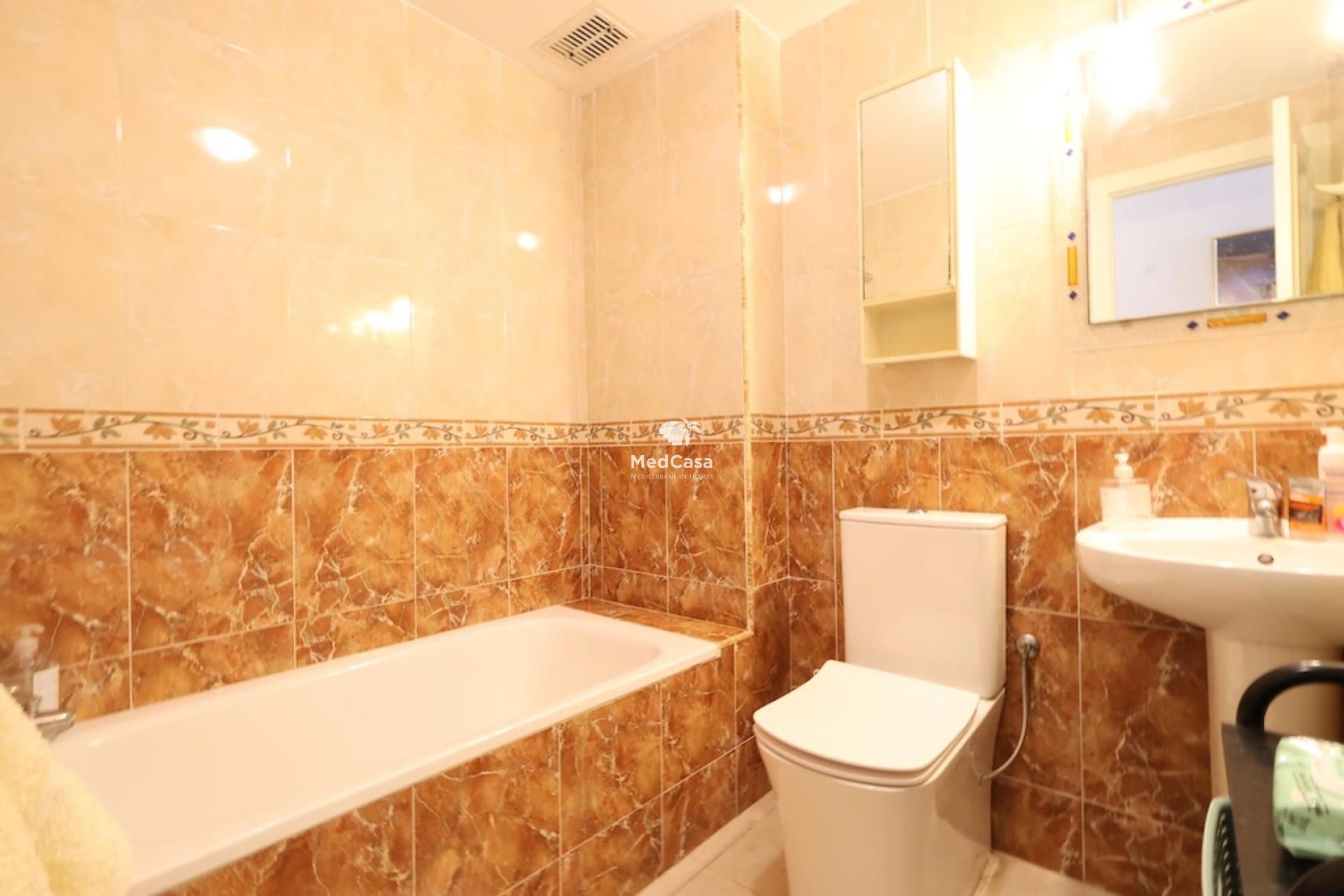 Wiederverkauf - Apartment -
Torrevieja