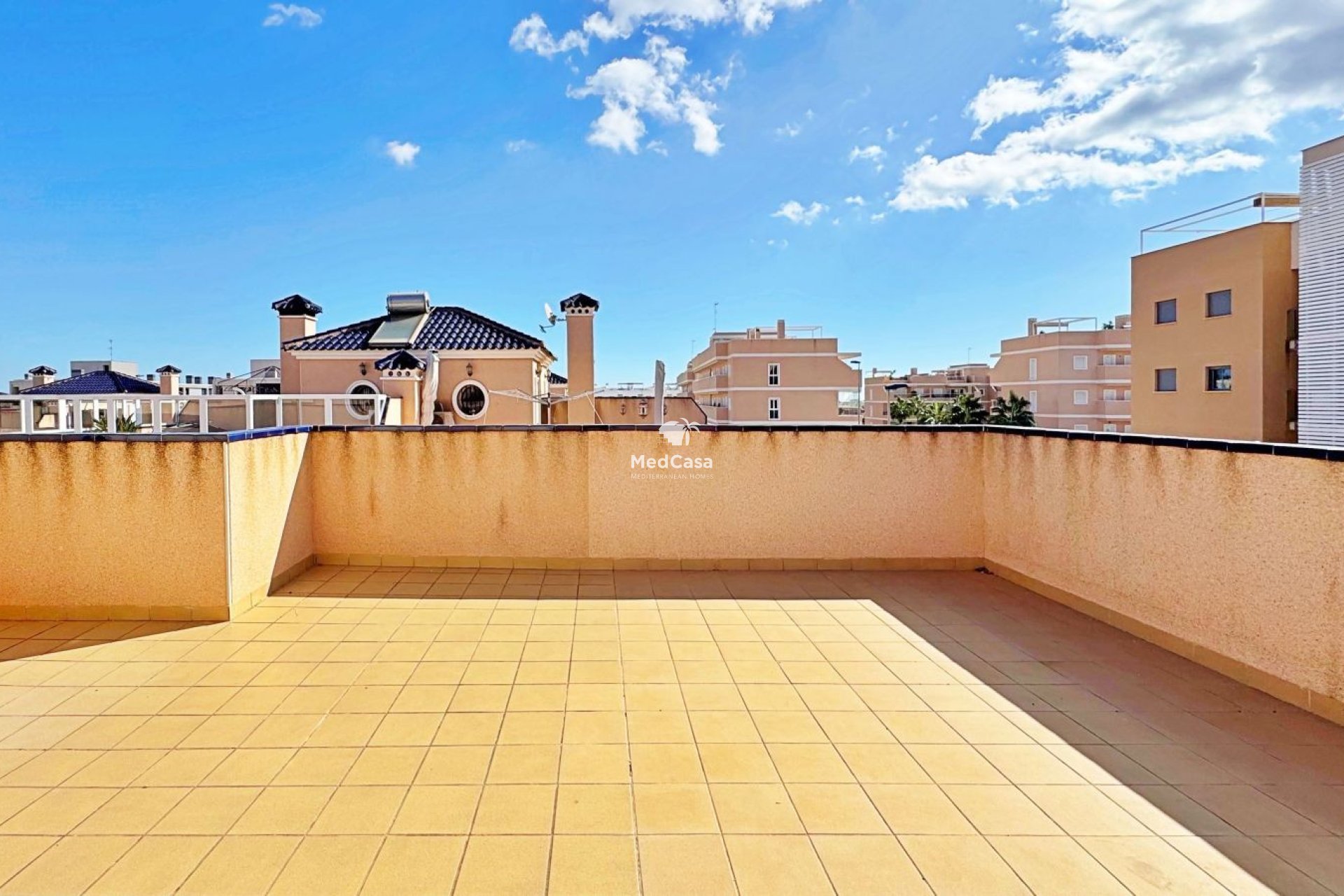Wiederverkauf - Eckreihenhaus -
Orihuela Costa - Villamartín