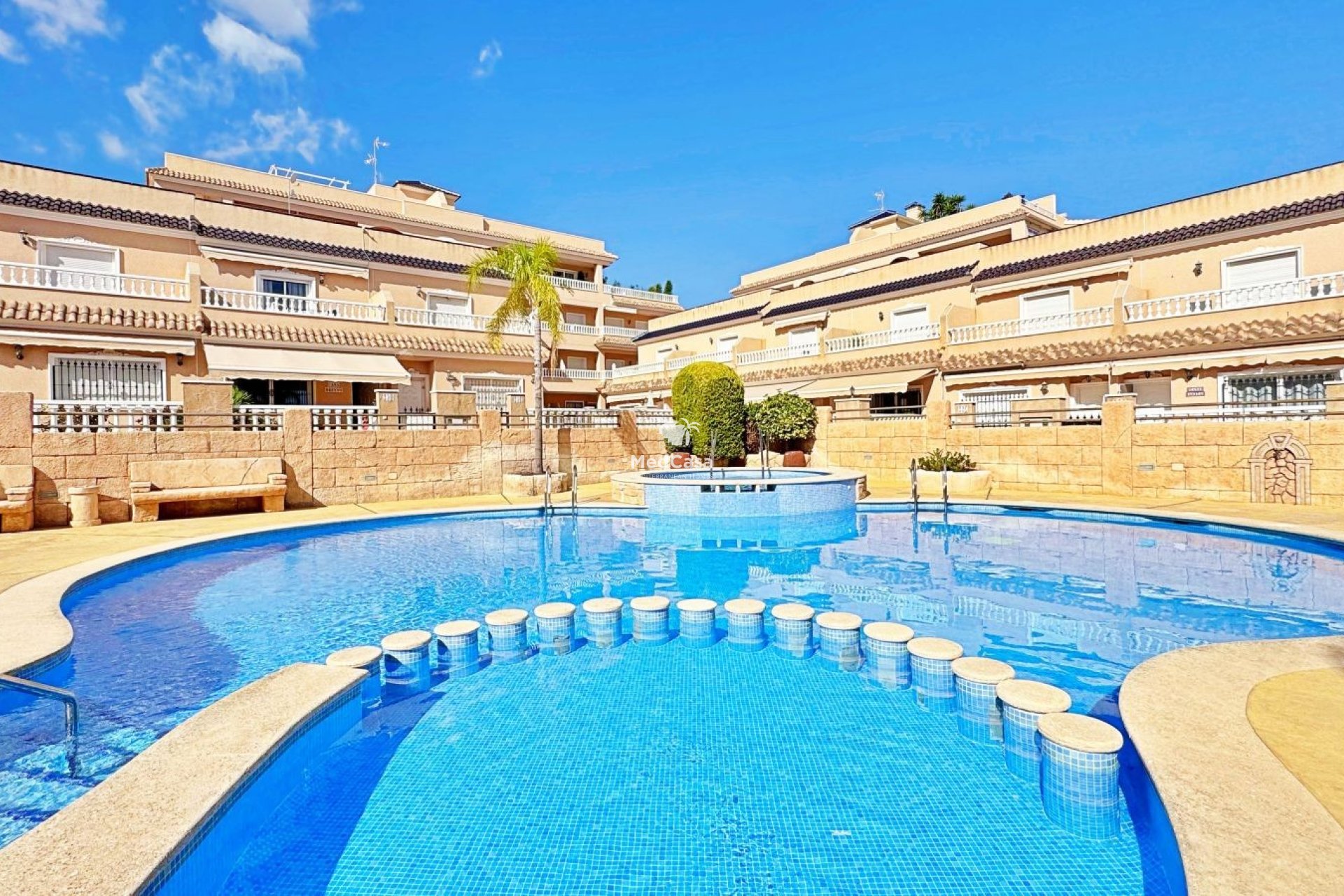 Wiederverkauf - Eckreihenhaus -
Orihuela Costa - Villamartín