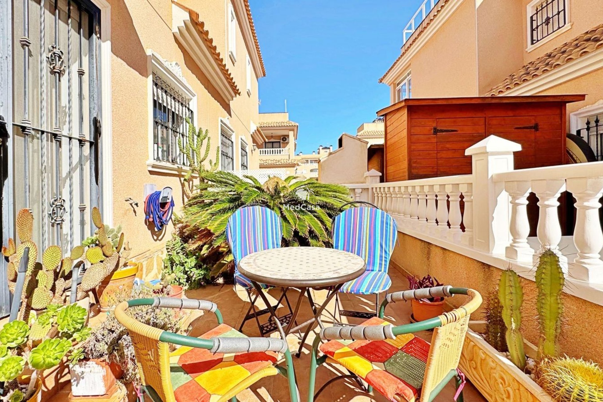 Wiederverkauf - Eckreihenhaus -
Orihuela Costa - Villamartín