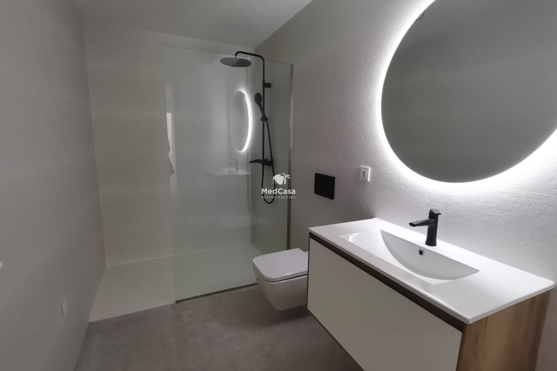 Wiederverkauf - Erdgeschosswohnung -
Torrevieja