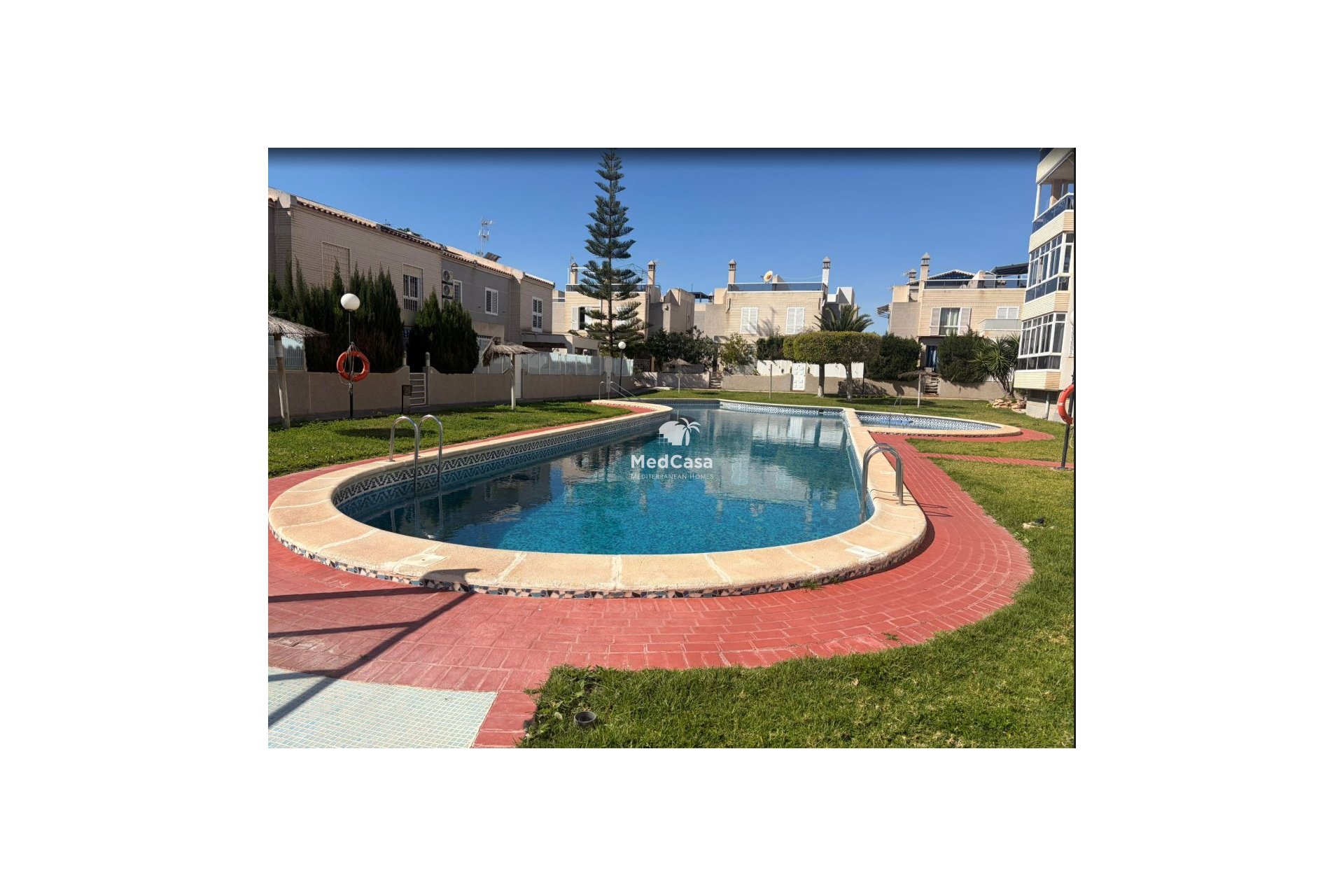 Wiederverkauf - Erdgeschosswohnung -
Torrevieja