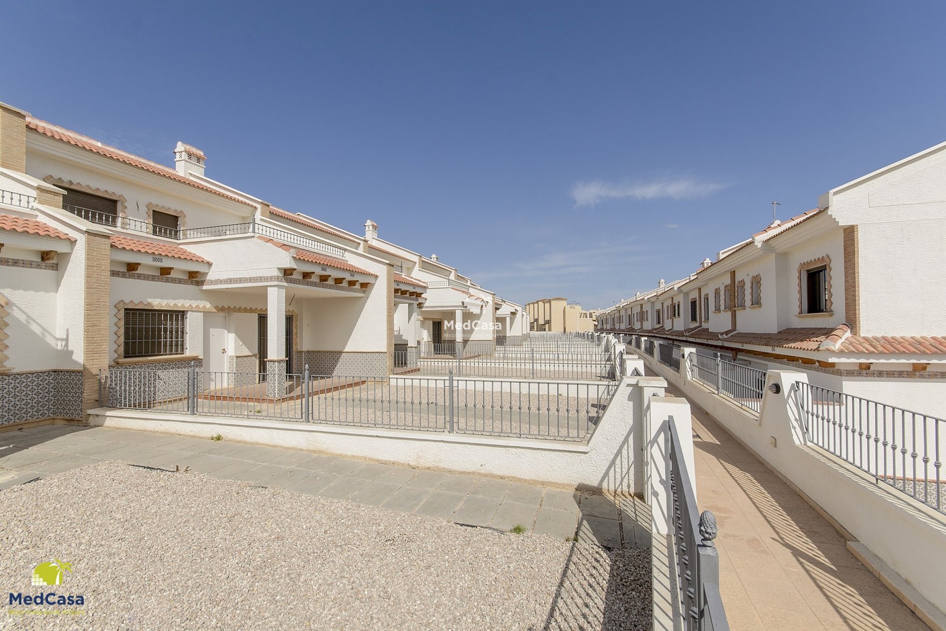 Wiederverkauf - Reihenhaus -
San Miguel de Salinas