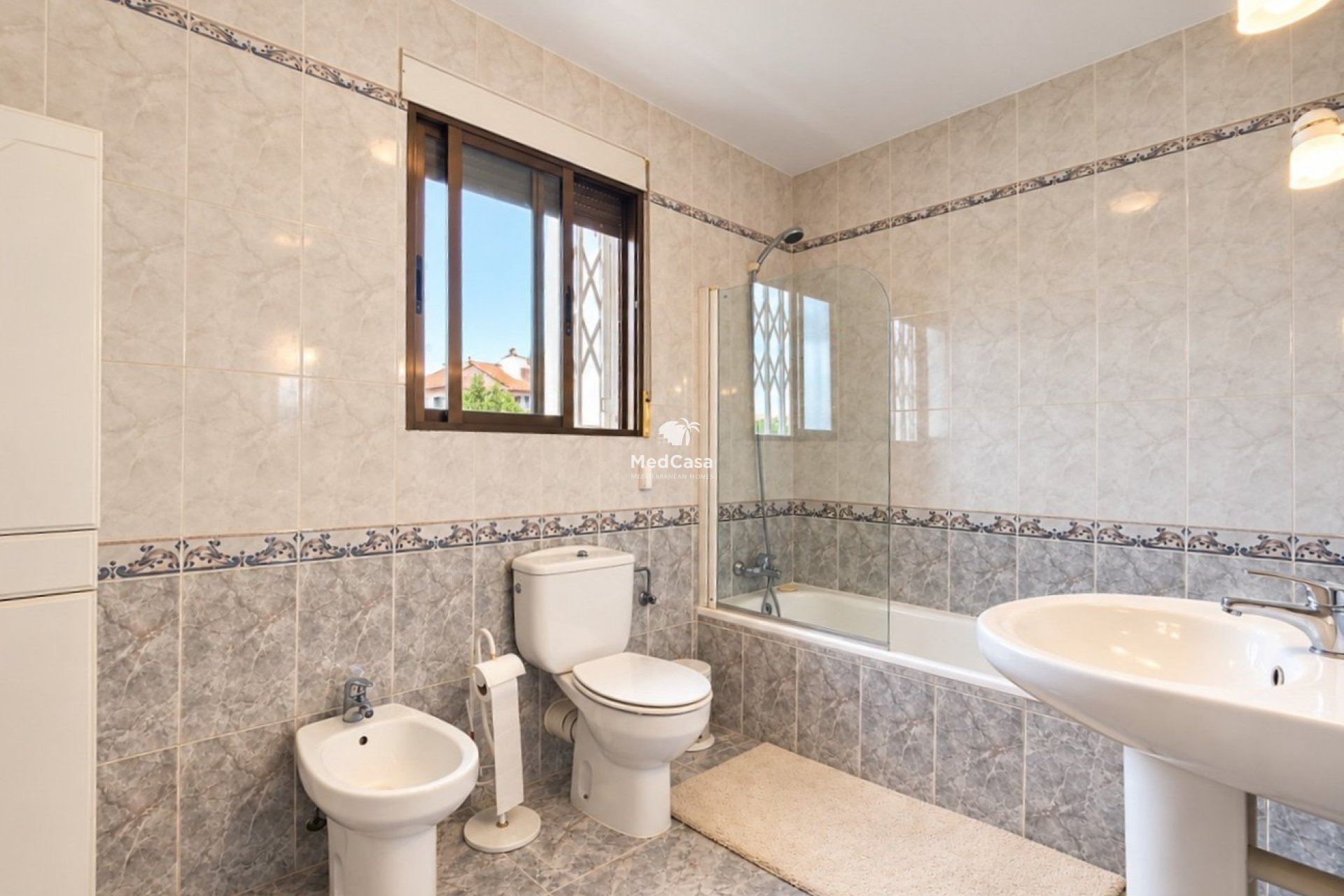 Wiederverkauf - Reihenhaus -
Torrevieja