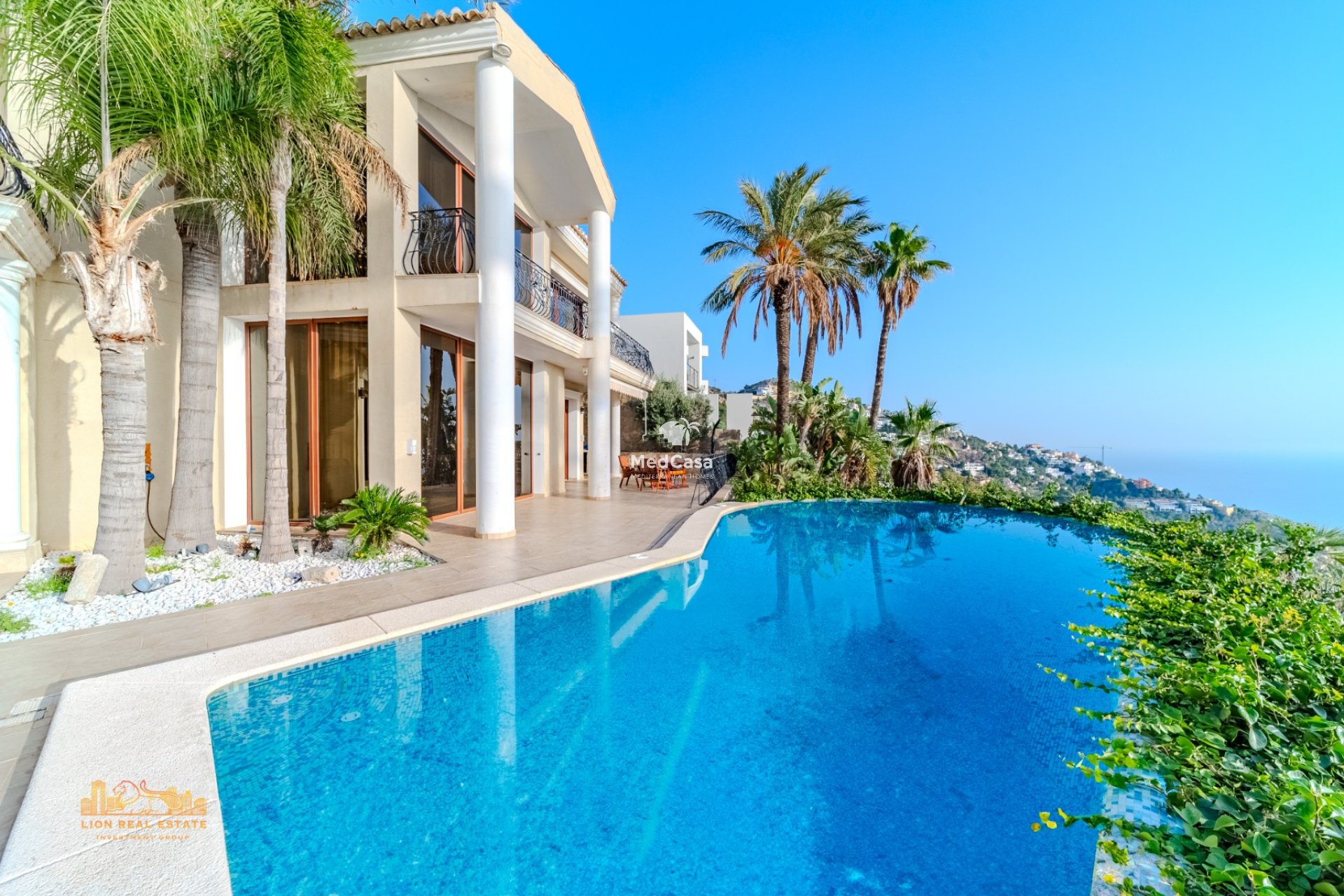 Wiederverkauf - Villa -
Altea