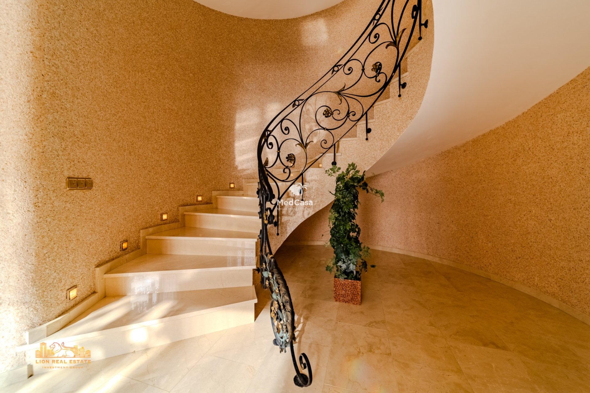Wiederverkauf - Villa -
Altea