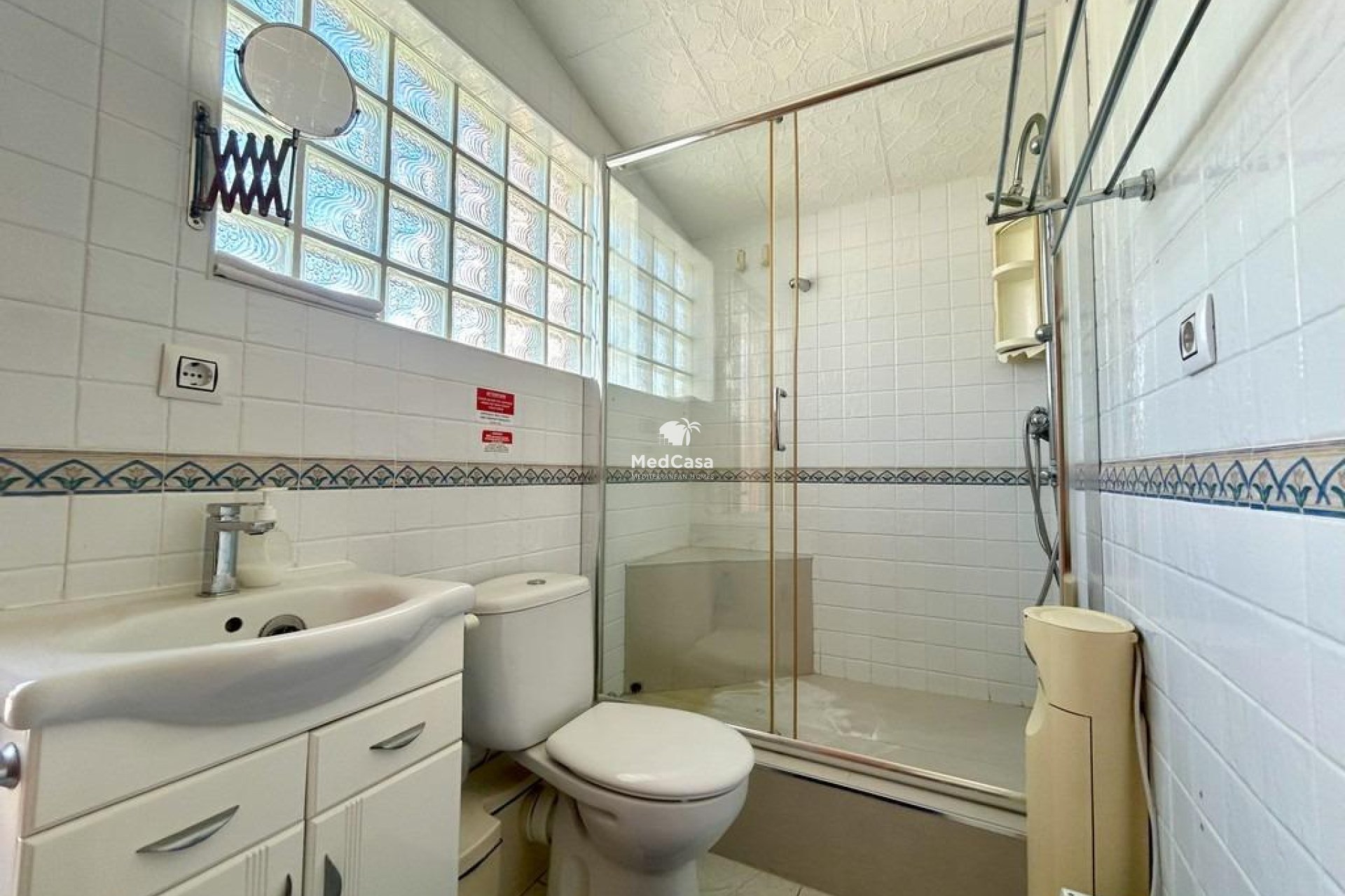 Wiederverkauf - Villa -
Orihuela Costa - Aguamarina