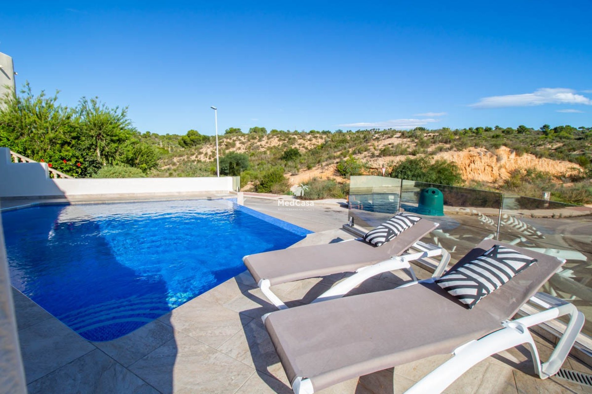 Wiederverkauf - Villa -
Orihuela Costa - Campos de Golf