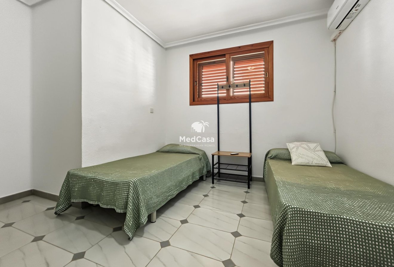 Wiederverkauf - Villa -
Orihuela Costa - Campoamor